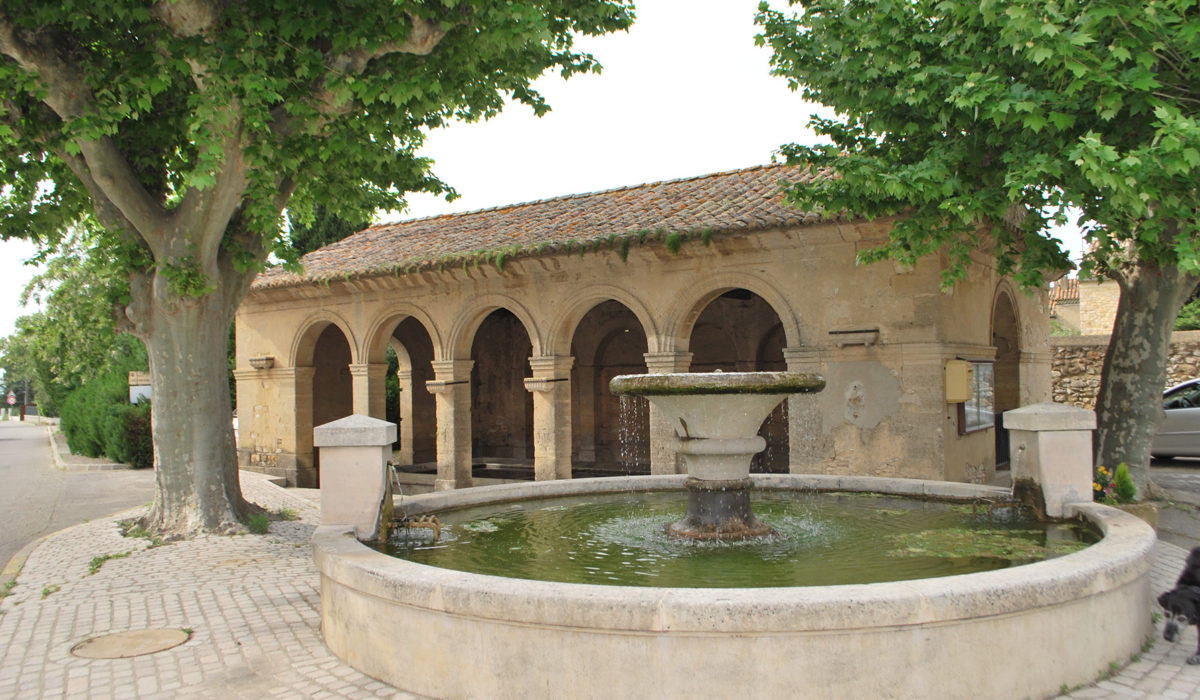 Fontaine Saint Victor la Coste